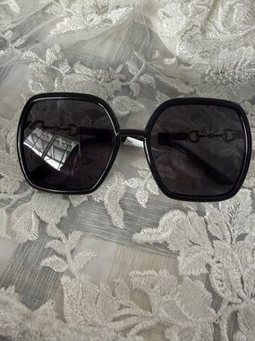 Gucci Black Oversized Square Women's Sunglasses